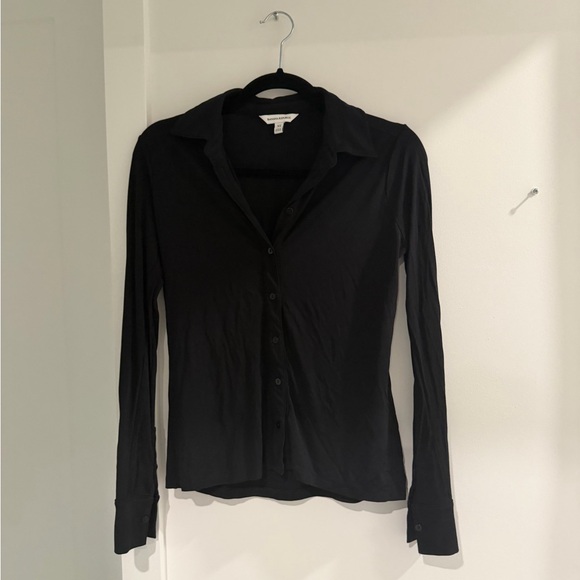 Banana Republic Women's Black Button-Down Shirt - Picture 3 of 3